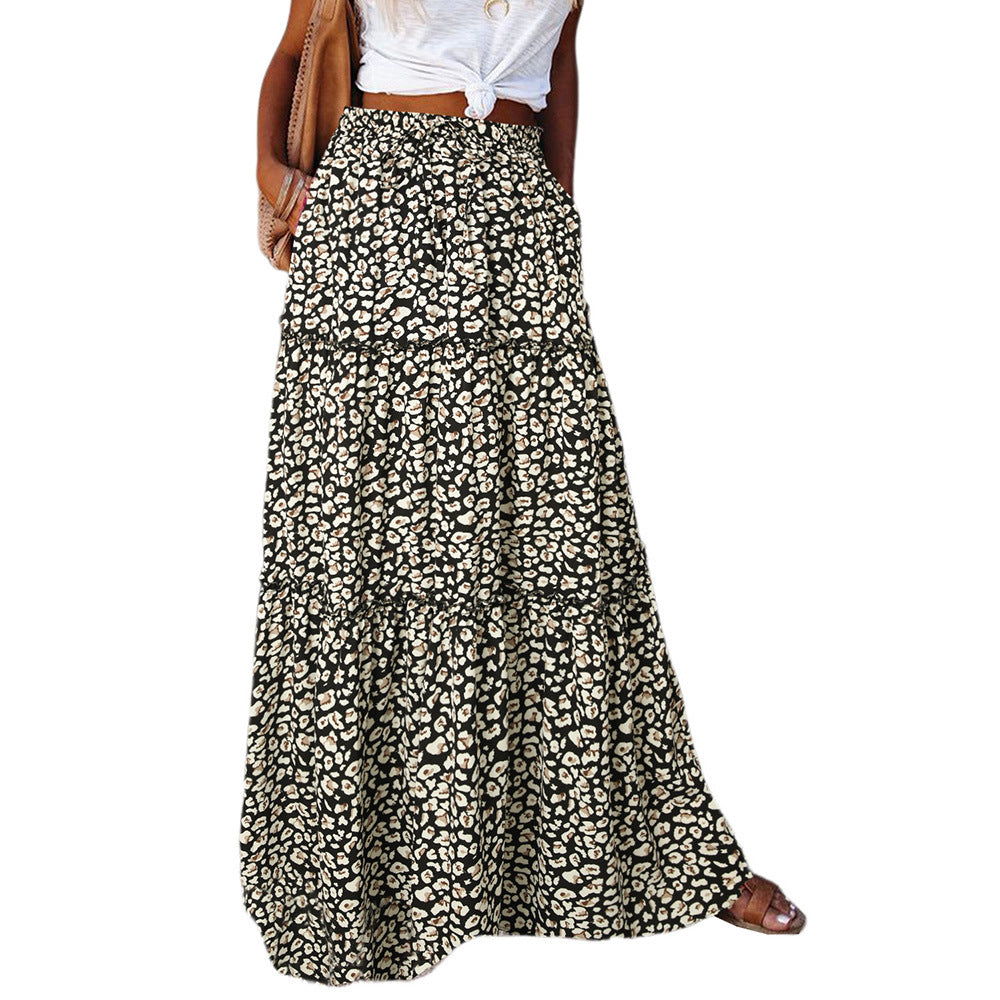 Tiered maxi dress with high waist and leopard print in black and cream